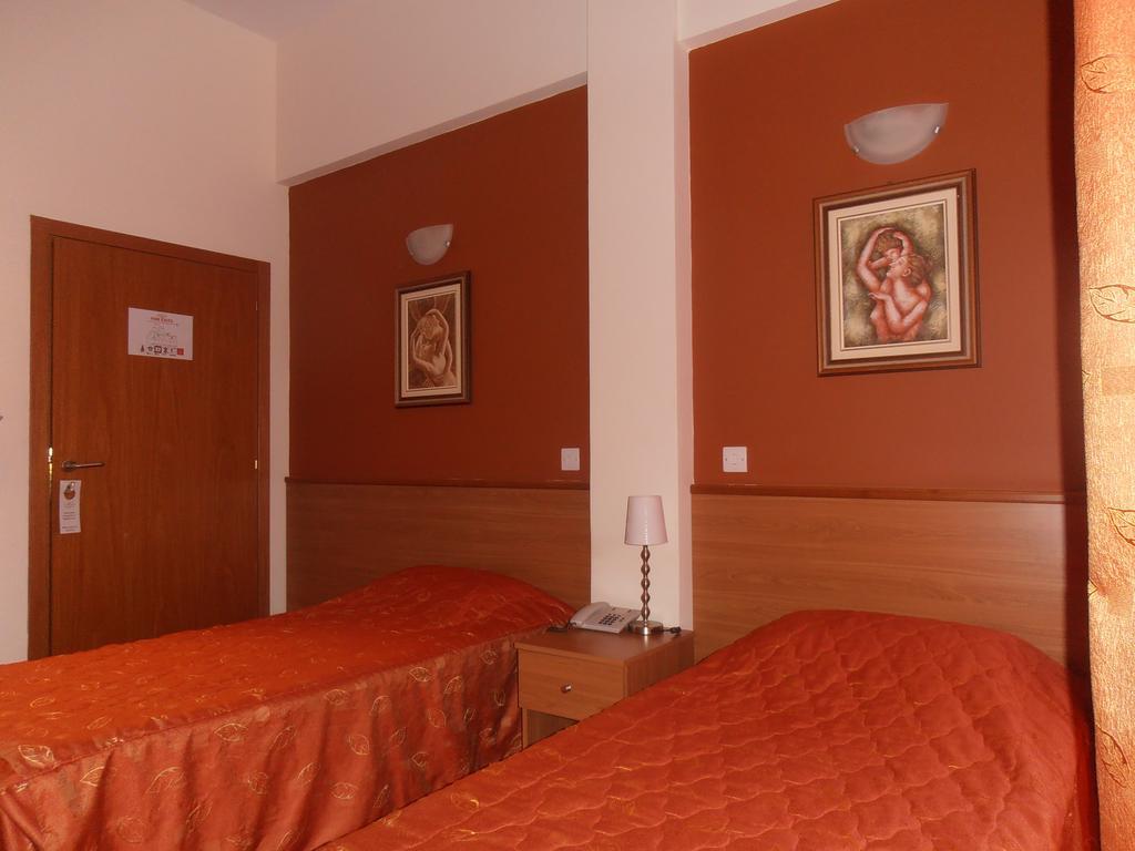 Crown Inn Hotel Нікосія Екстер'єр фото
