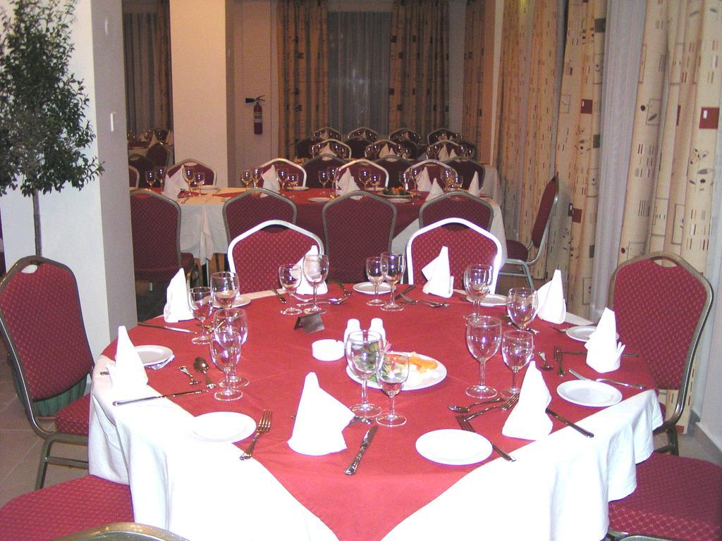 Crown Inn Hotel Нікосія Екстер'єр фото
