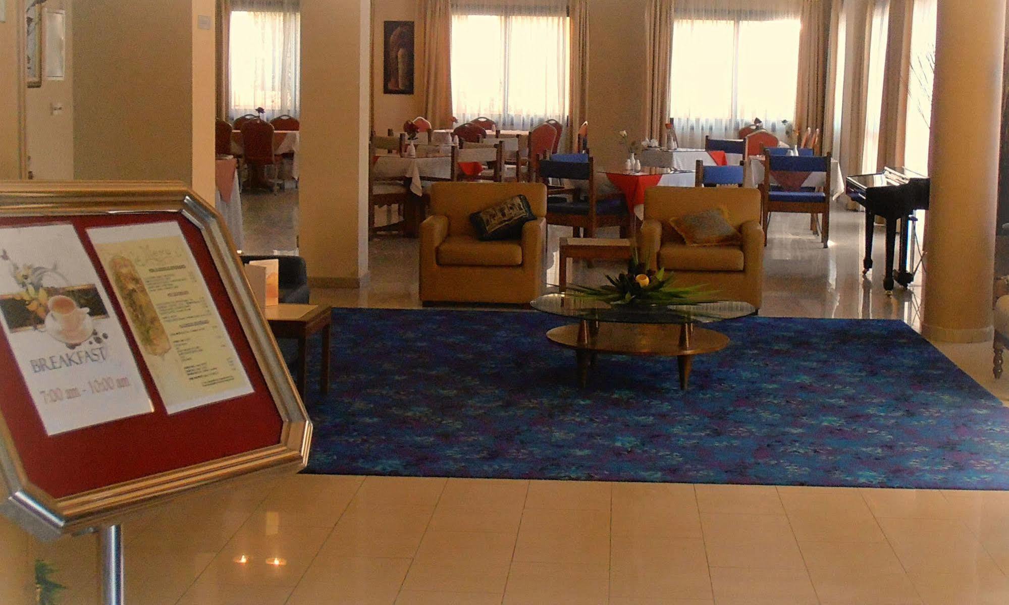 Crown Inn Hotel Нікосія Екстер'єр фото