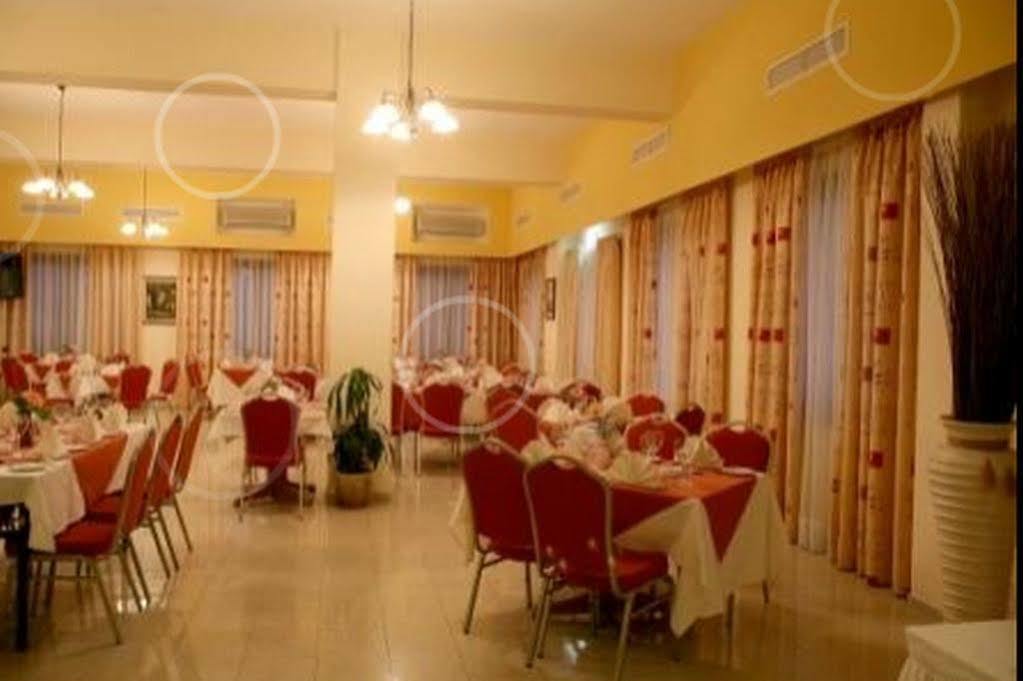 Crown Inn Hotel Нікосія Екстер'єр фото